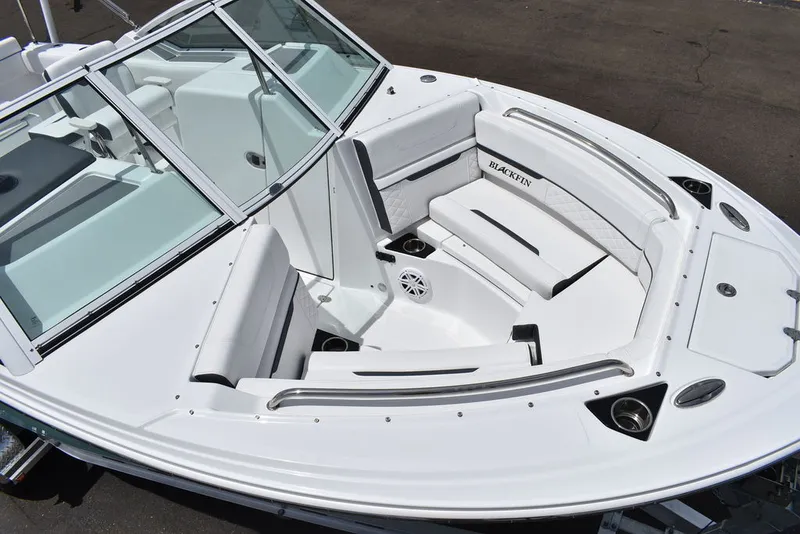 Slide: The Image of Blackfin 232 DC 2023 - 9