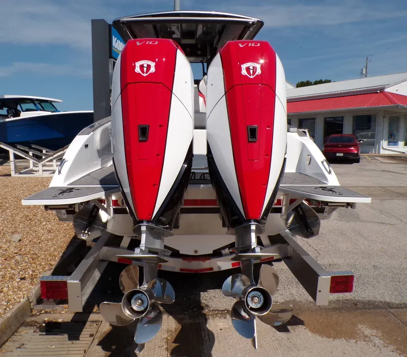 Slide: The Image of Statement 350 Open Center Console 2027 - 6