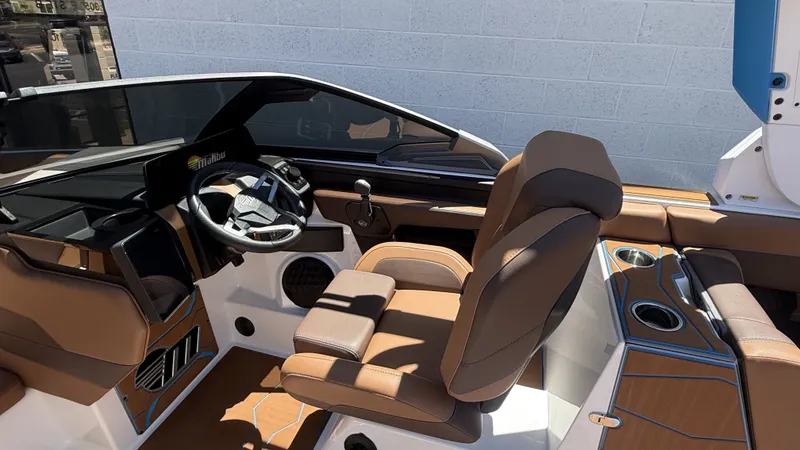 Slide: The Image of Malibu 24 MXZ 2026 - 13