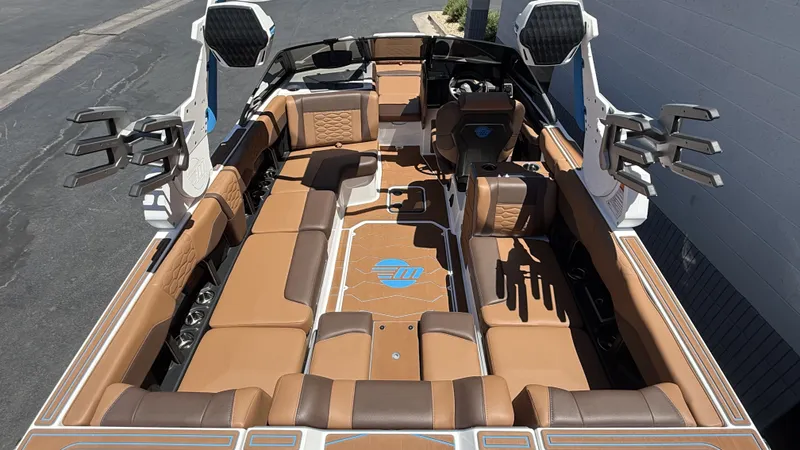 Slide: The Image of Malibu 24 MXZ 2026 - 7