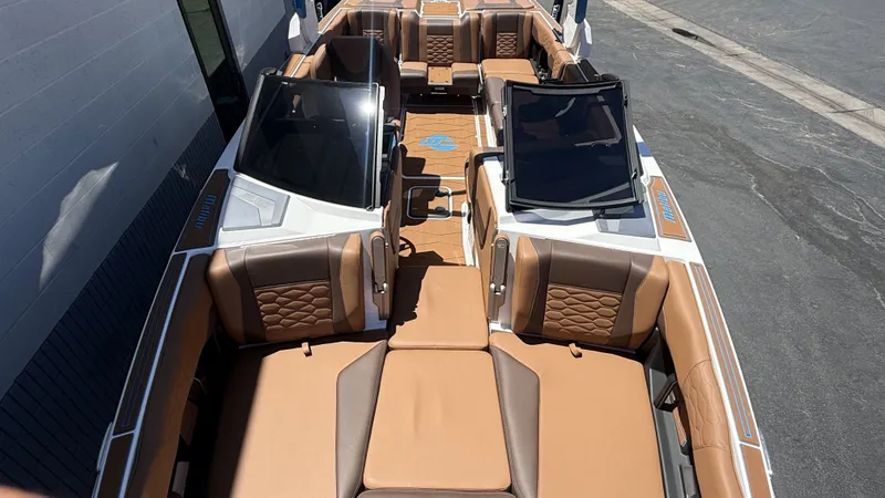 Slide: The Image of Malibu 24 MXZ 2026 - 17