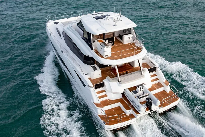 Slide: The Image of Aquila 70 Luxury 2024 - 5