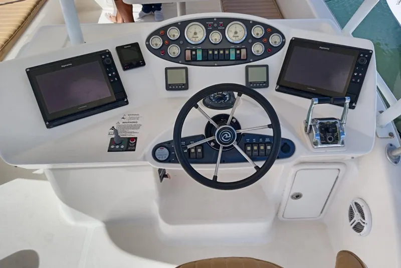 Slide: The Image of Riviera 47 Open Flybridge Series II 2005 - 22