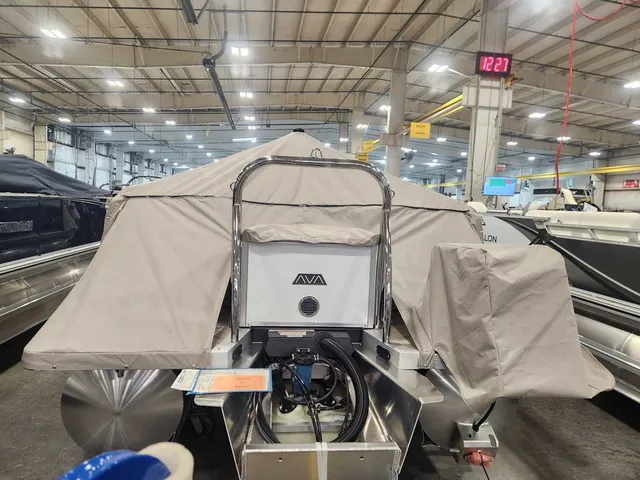 Slide: The Image of Avalon 2385 25 Catalina QL 2026 - 1