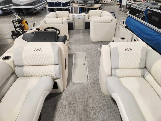 Slide: The Image of Avalon 2385 25 Catalina QL 2026 - 8
