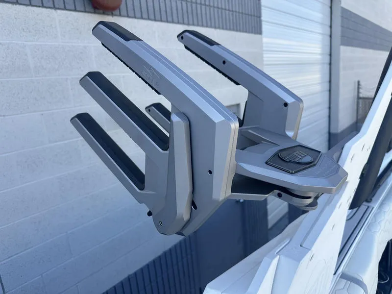 Slide: The Image of Malibu 24 MXZ 2025 - 10