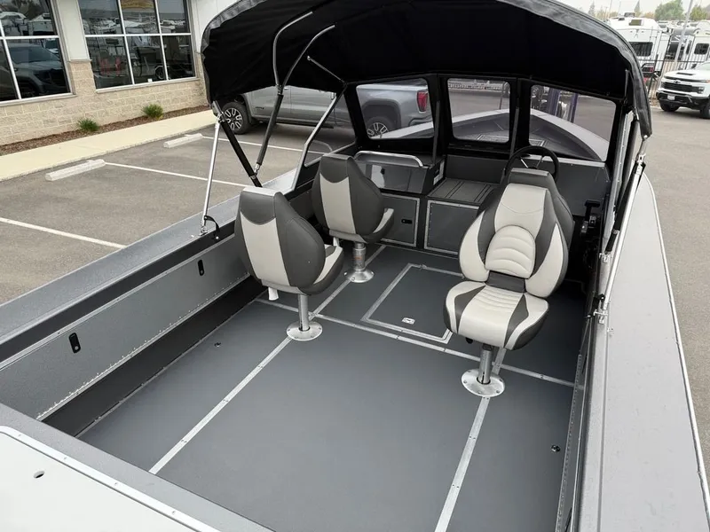 Slide: The Image of North River 218 Pursuit 2026 - 4