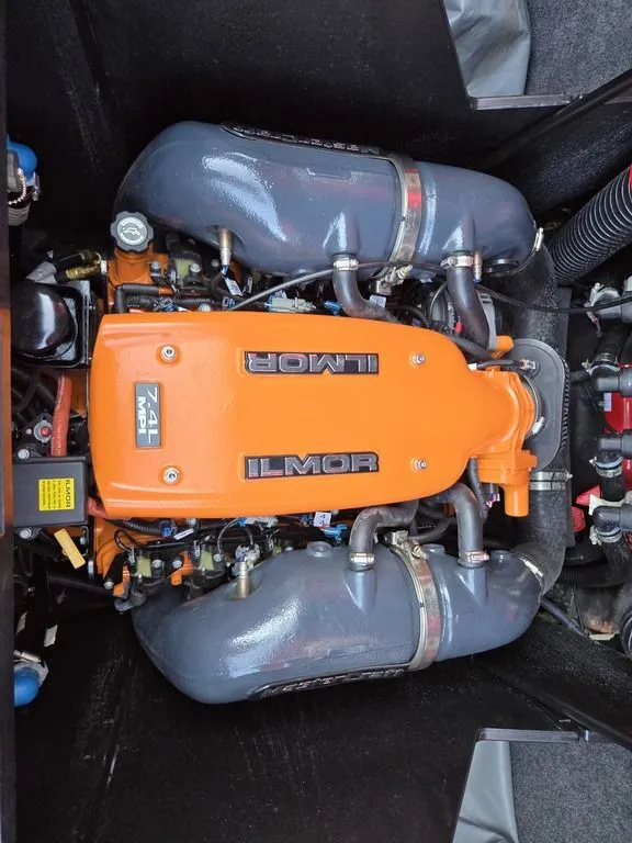 Slide: The Image of MasterCraft X24 2021 - 46