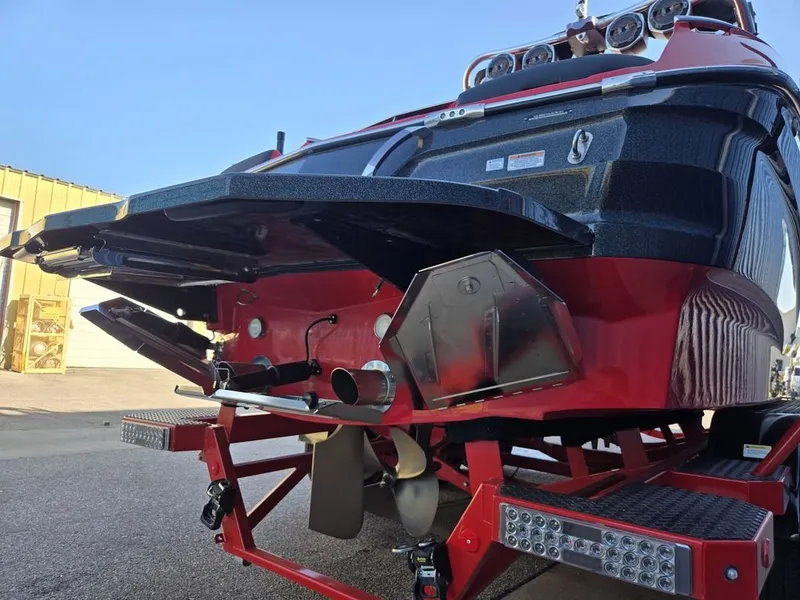 Slide: The Image of MasterCraft X24 2021 - 10