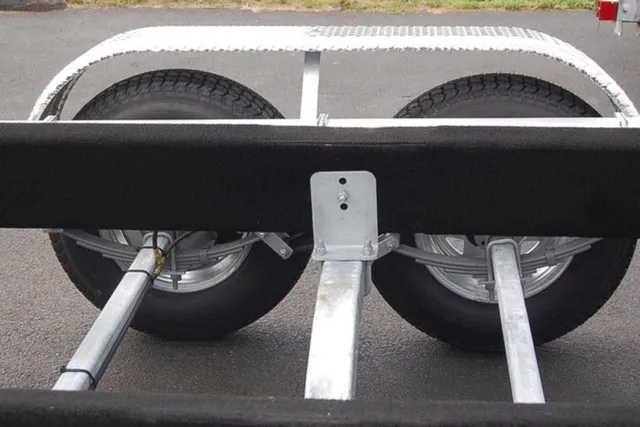 Slide: The Image of Venture Trailers Aluminum Tandem Axle Bunks VATB-6425 2024 - 20