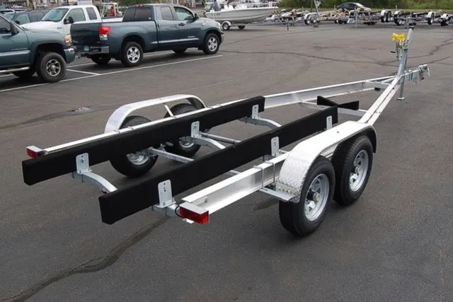Slide: The Image of Venture Trailers Aluminum Tandem Axle Bunks VATB-6425 2024 - 17