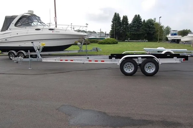 Slide: The Image of Venture Trailers Aluminum Tandem Axle Bunks VATB-6425 2024 - 15