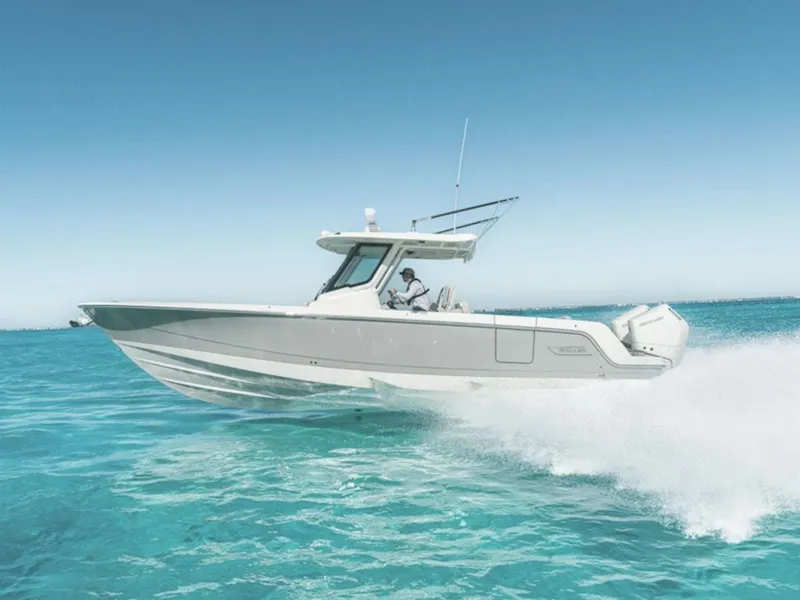 The Image of Boston Whaler 330 Outrage 2027 - 0
