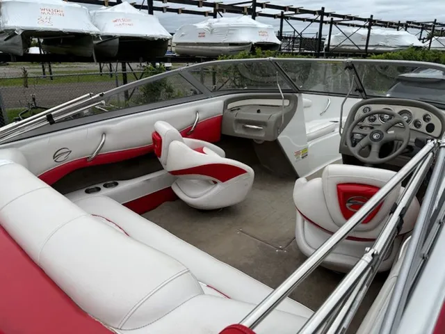 Slide: The Image of Crownline Boats 185SS 2012 - 3