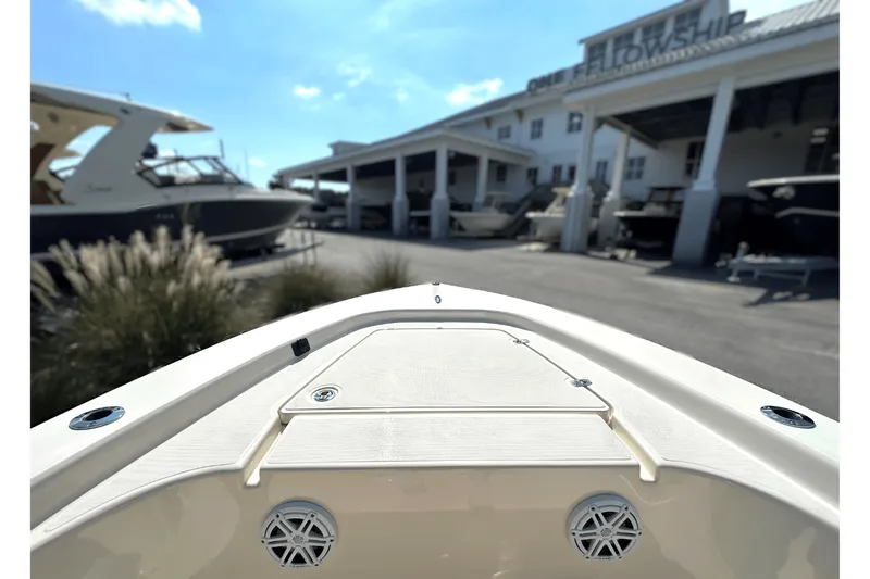 Slide: The Image of Scout 177 Sport 2025 - 10