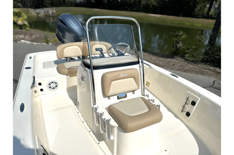 Slide: The Image of Scout 177 Sport 2025 - 13