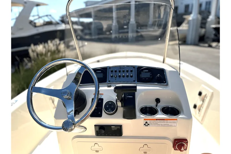 Slide: The Image of Scout 177 Sport 2025 - 7