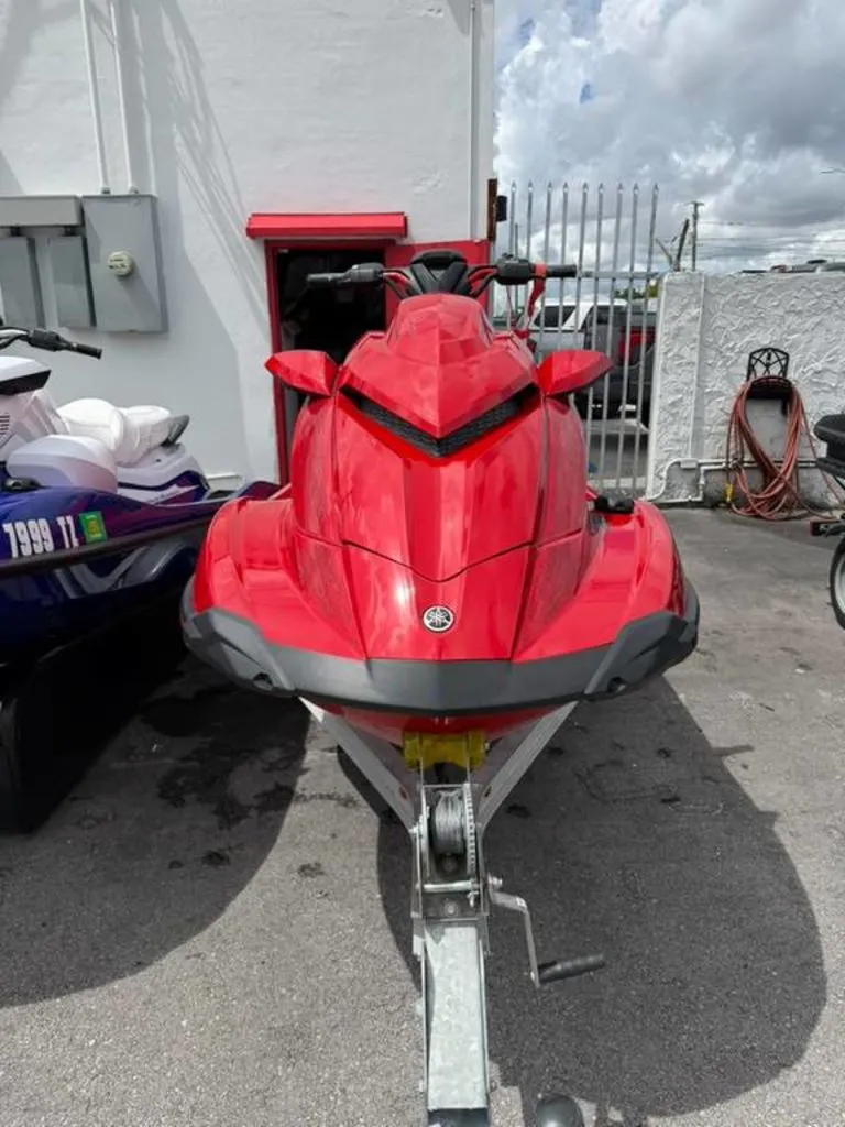 Slide: The Image of Yamaha GP SVHO™ 2026 - 3