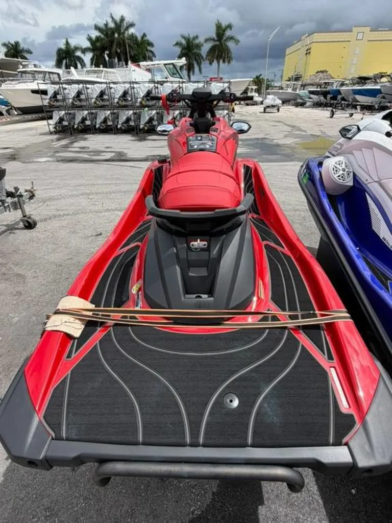 Slide: The Image of Yamaha GP SVHO™ 2026 - 4