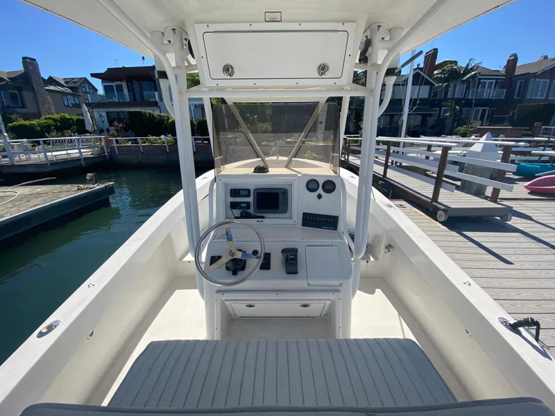 Slide: The Image of Regulator Marine 23 Classic 2004 - 5