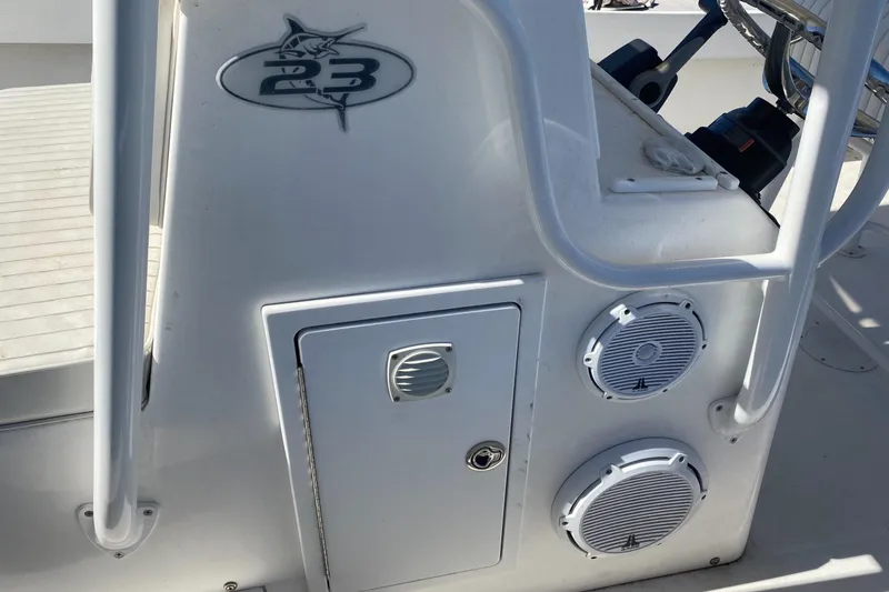 Slide: The Image of Regulator Marine 23 Classic 2004 - 8