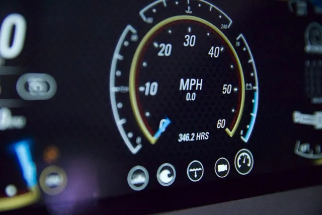 Slide: The Image of Malibu M220 2021 - 17