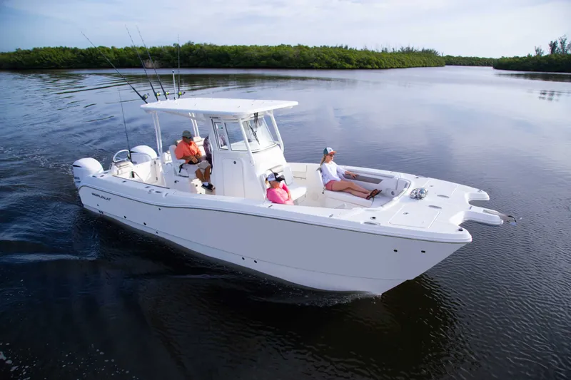 The Image of World Cat 295CC Center Console 2026 - 0