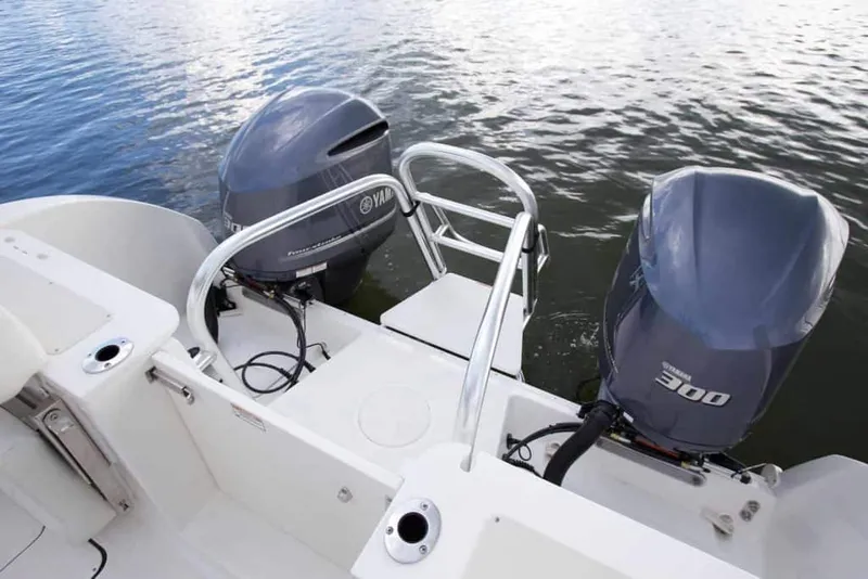 Slide: The Image of World Cat 295CC Center Console 2026 - 24