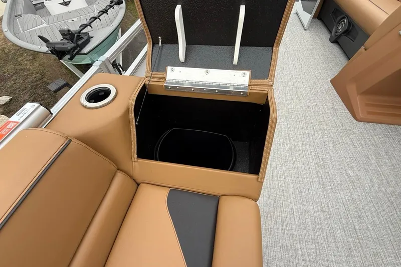 Slide: The Image of Avalon Venture 85 Cruise 2026 - 22