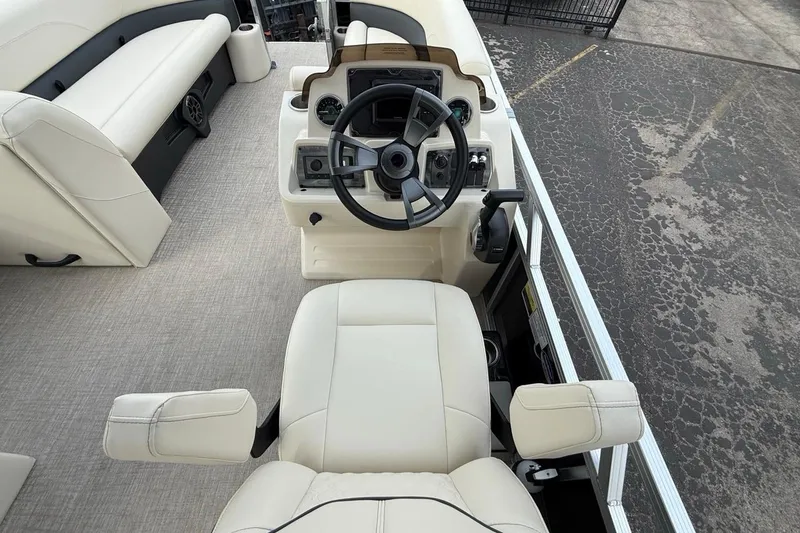 Slide: The Image of Avalon VLS Quad Lounge 2026 - 19