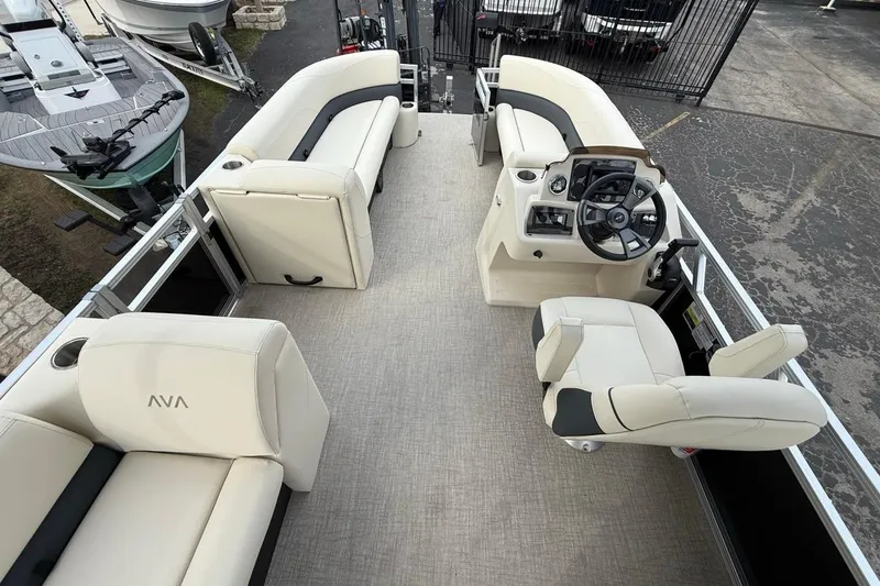 Slide: The Image of Avalon VLS Quad Lounge 2026 - 18