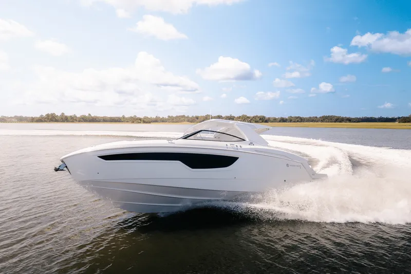 Slide: The Image of Cruisers 38 GLS Outboard 2025 - 31