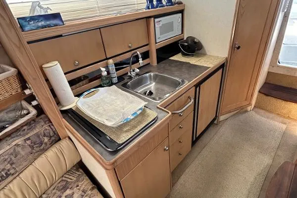 Slide: The Image of Bayliner 3255 Avanti 1998 - 19