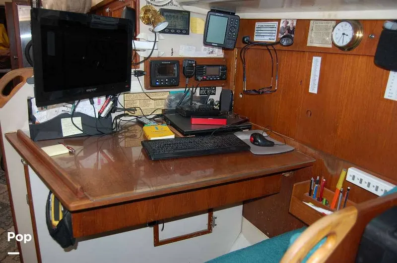 Slide: The Image of Chart Desk - 8237808