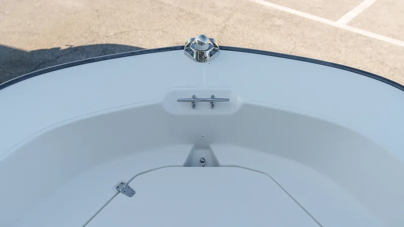 Slide: The Image of Boston Whaler 170 Montauk 2025 - 10