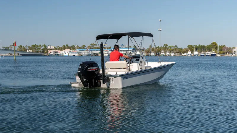 Slide: The Image of Boston Whaler 170 Montauk 2025 - 6
