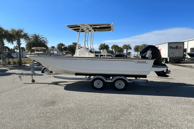 Slide: The Image of Boston Whaler 190 Montauk 2025 - 0