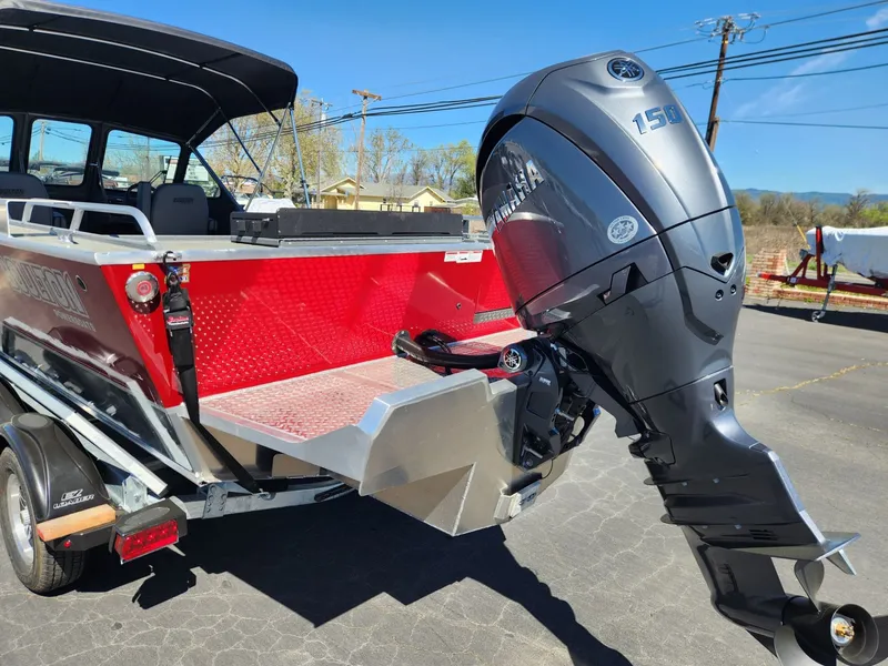 Slide: The Image of Boulton Powerboats SENTINEL 20 2026 - 3