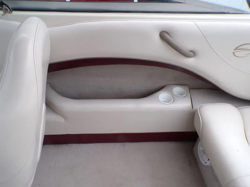 Slide: The Image of Crownline Boats 266BR 2001 - 24