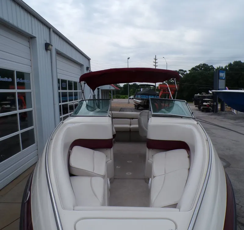 Slide: The Image of Crownline Boats 266BR 2001 - 6