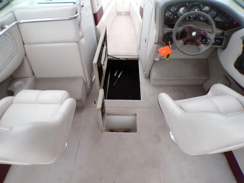 Slide: The Image of Crownline Boats 266BR 2001 - 23