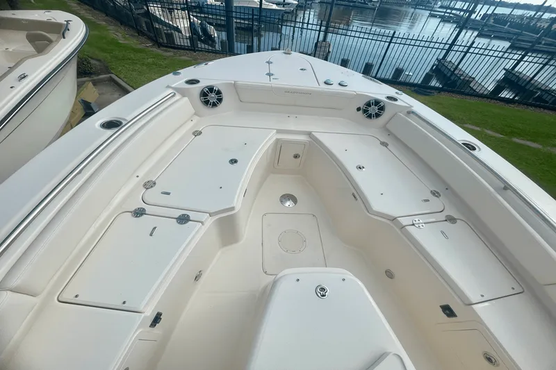 Slide: The Image of Grady-White 281 CE 2025 - 12