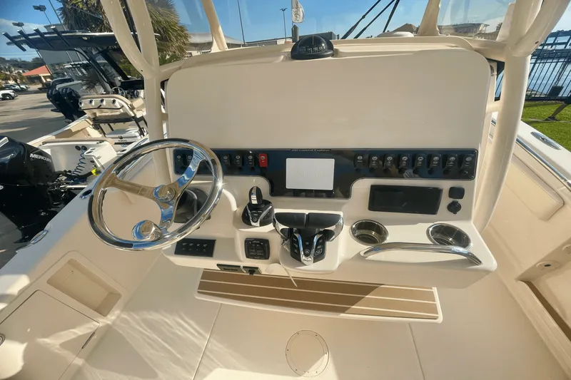 Slide: The Image of Grady-White 281 CE 2025 - 17