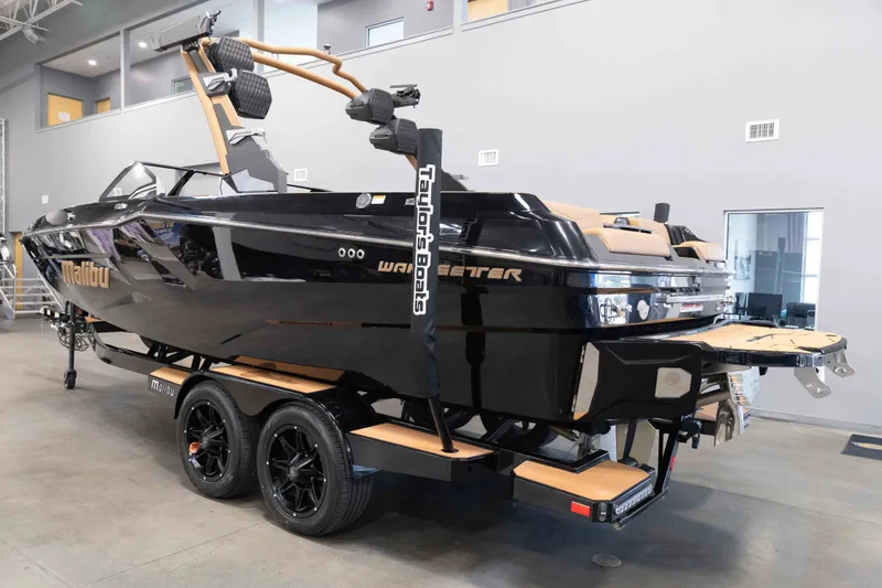 Slide: The Image of Malibu 23 MXZ 2026 - 2