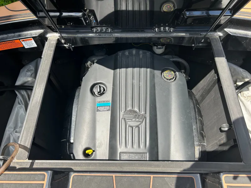 Slide: The Image of Malibu 23LSV 2023 - 8