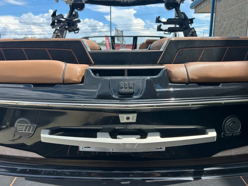 Slide: The Image of Malibu 23LSV 2023 - 6