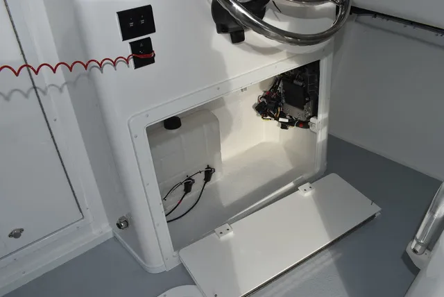 Slide: The Image of Steiger Craft 28 Fisherman 2026 - 36