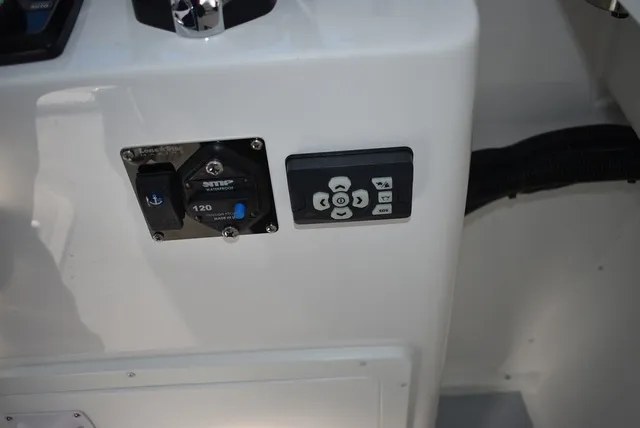 Slide: The Image of Steiger Craft 28 Fisherman 2026 - 38