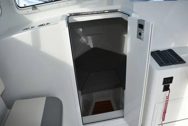 Slide: The Image of Steiger Craft 28 Fisherman 2026 - 47