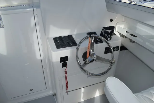 Slide: The Image of Steiger Craft 28 Fisherman 2026 - 61